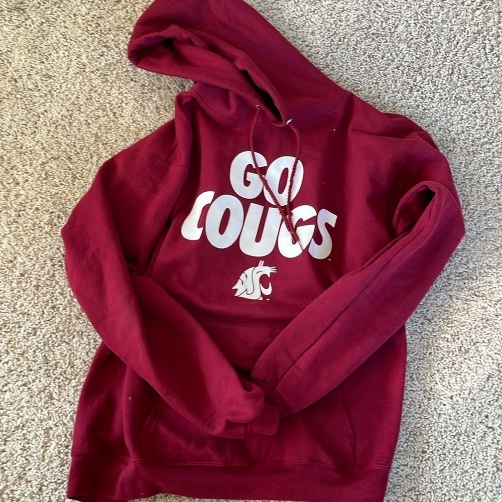 women’s medium WSU sweatshirt! only worn a couple times